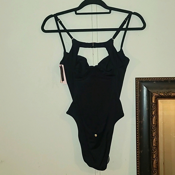 Victoria's Secrets Black One Pc. Bathing Suit womens sz Medium NWT!! - Picture 9 of 15